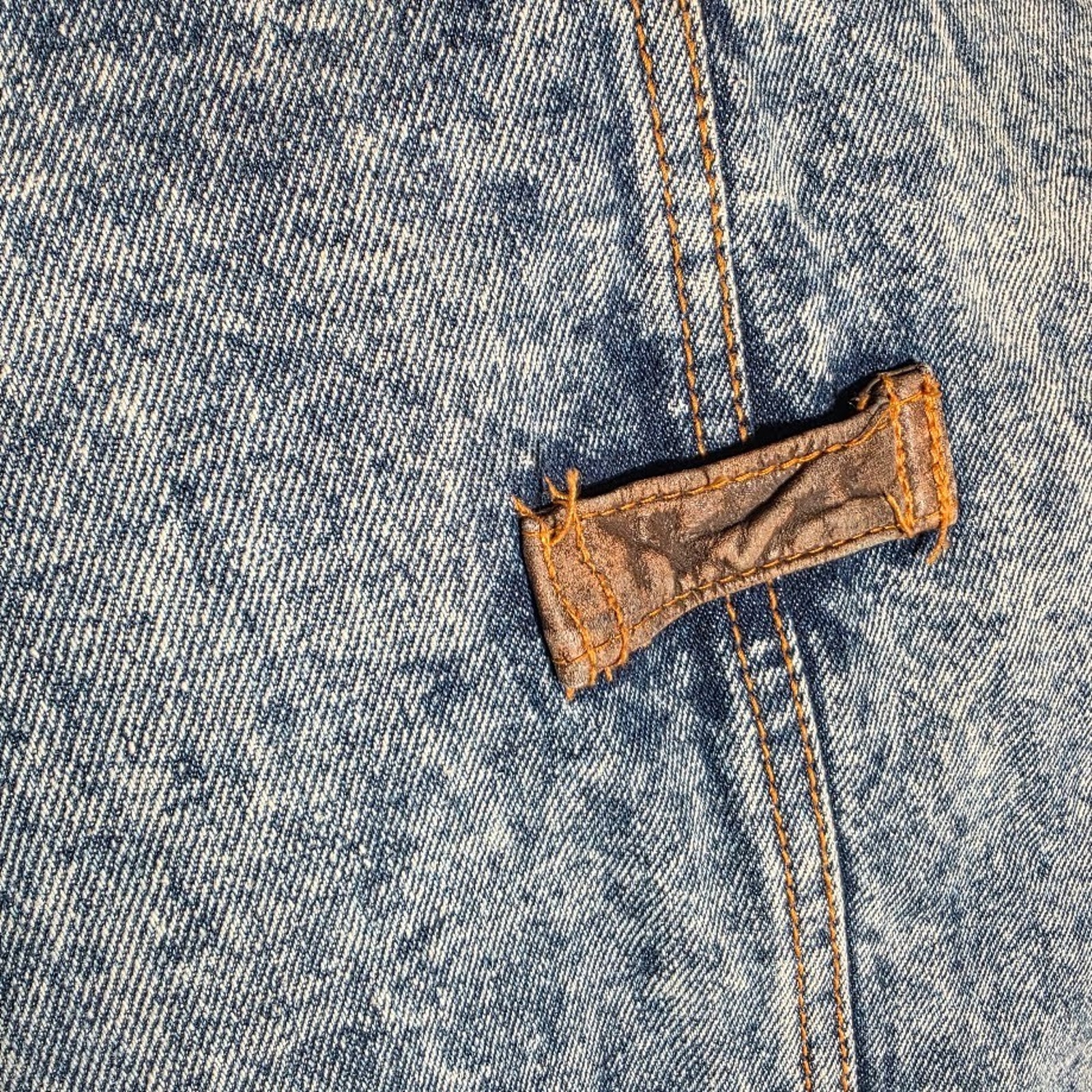 Vintage Red Sky Denim Jean Jacket Stone Wash Acid Wash Leather Accents Medium — image 6 of 8